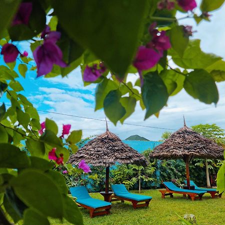 Bed and Breakfast Pineapple House Nungwi Esterno foto