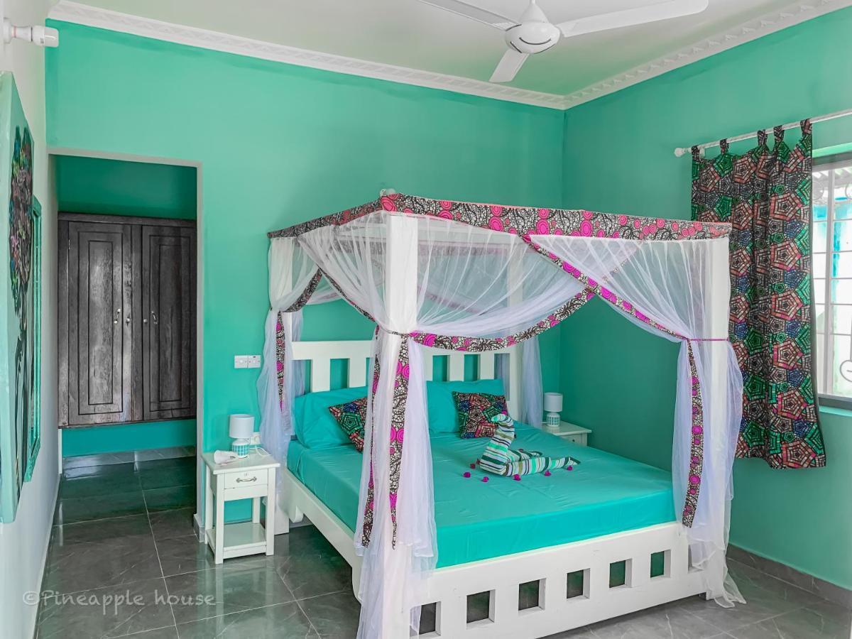Bed and Breakfast Pineapple House Nungwi Esterno foto