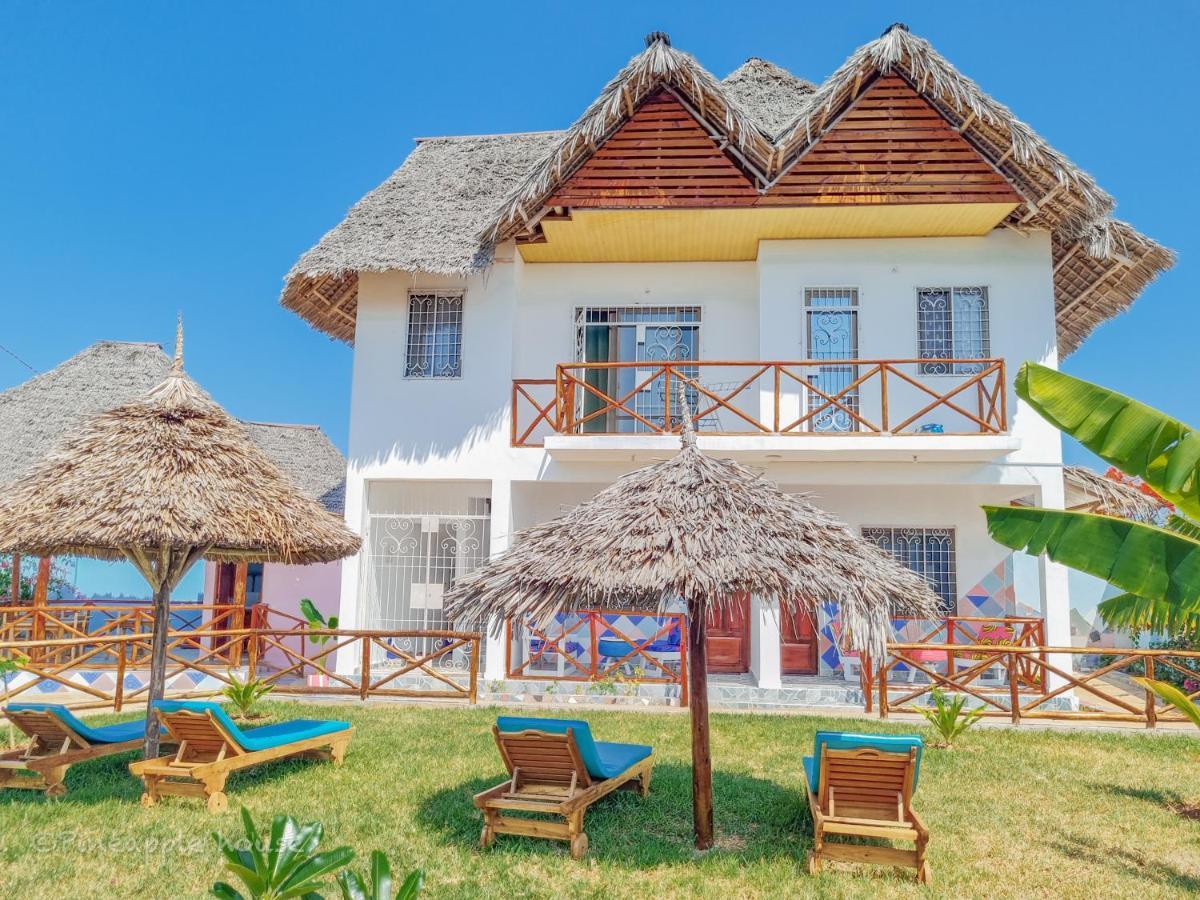 Bed and Breakfast Pineapple House Nungwi Esterno foto